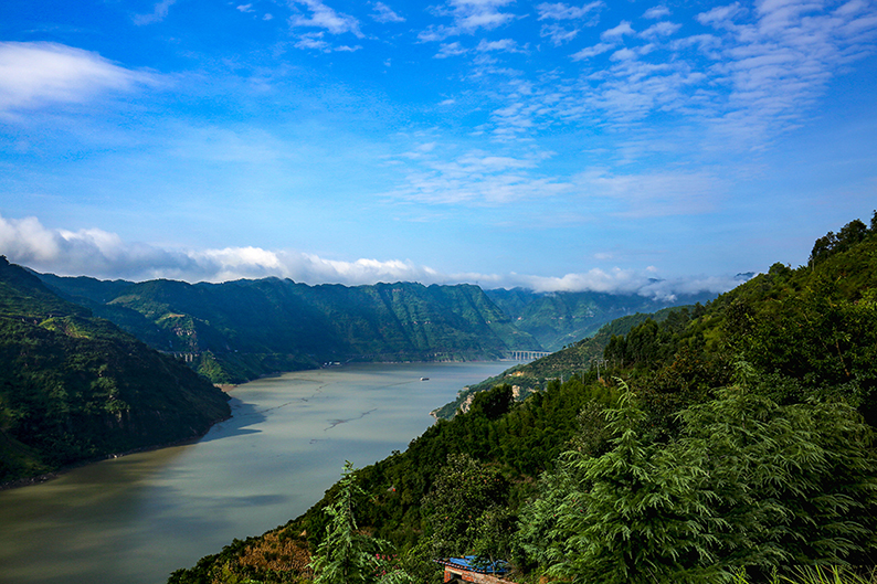 云南昭通西部大峡谷风景4